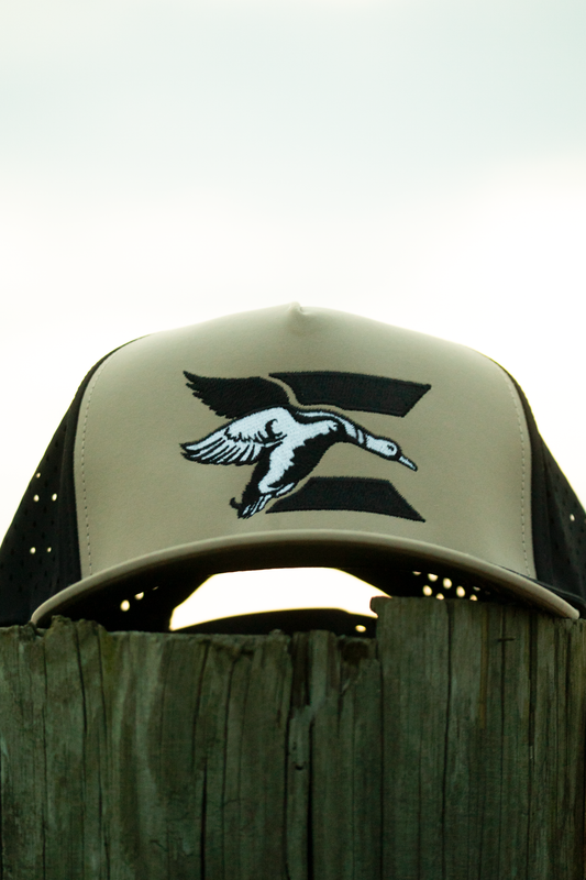 ECW 2.0 Logo Hat (E Black / White)